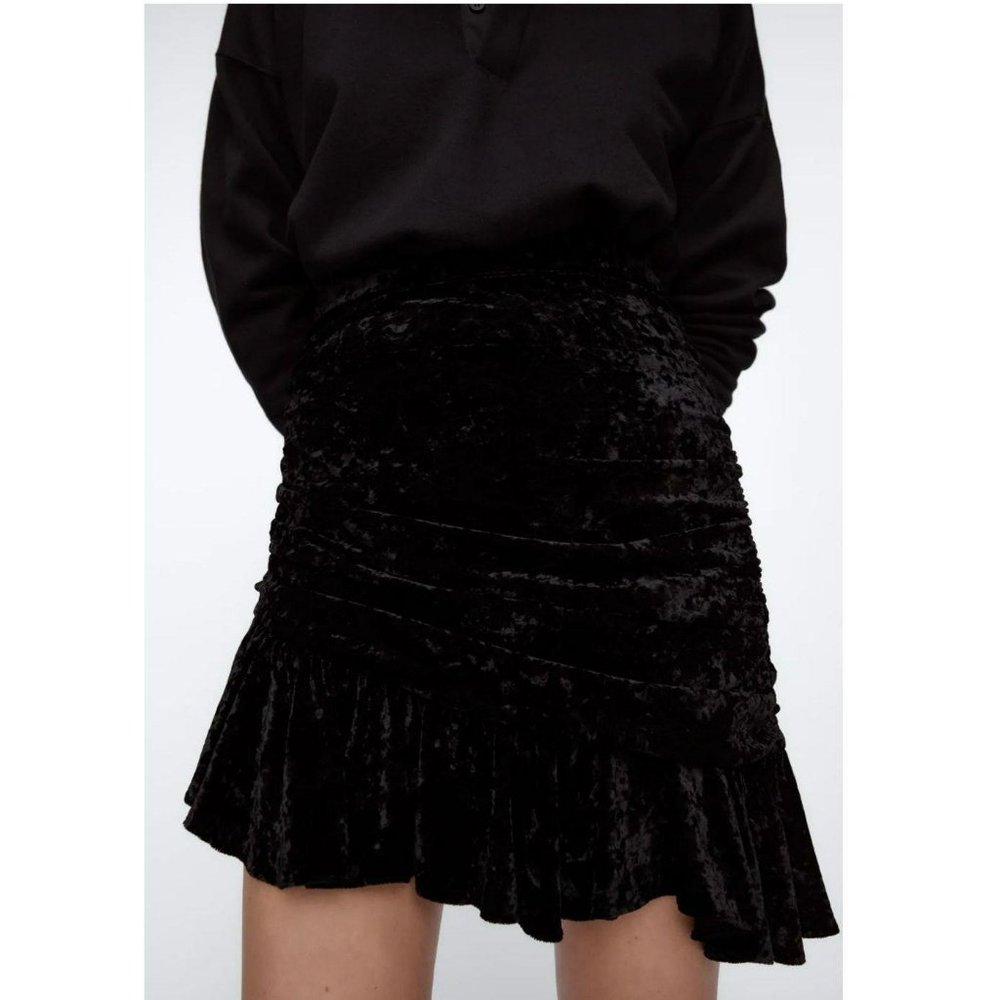 NWT ZARA High-Waist Velvet Asymmetrical Mini Skirt - Picture 3 of 9